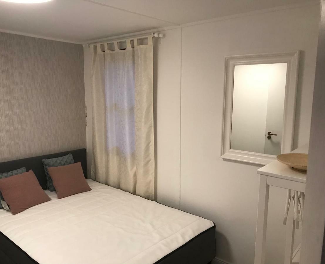 Aranypart Apartmanhazak Tiszakécske Exterior foto